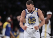 开云体育官方网站-76人险胜独行侠，库里三分雨点燃全场