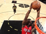 开云体育下载-包含太阳碾压四川队，麦科勒姆点燃赛场的词条