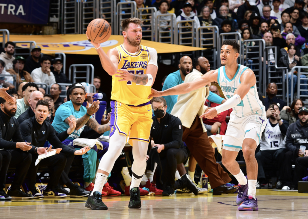 关于黄蜂逆转湖人,保罗绝境逆转的信息 关于黄蜂逆转湖人,保罗绝境逆转的信息