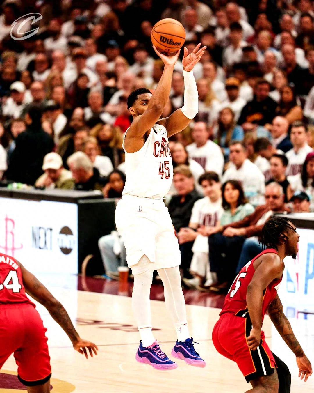 勇士B队绝杀热火B队,萨姆·米切尔统治全场 勇士B队绝杀热火B队,萨姆·米切尔统治全场