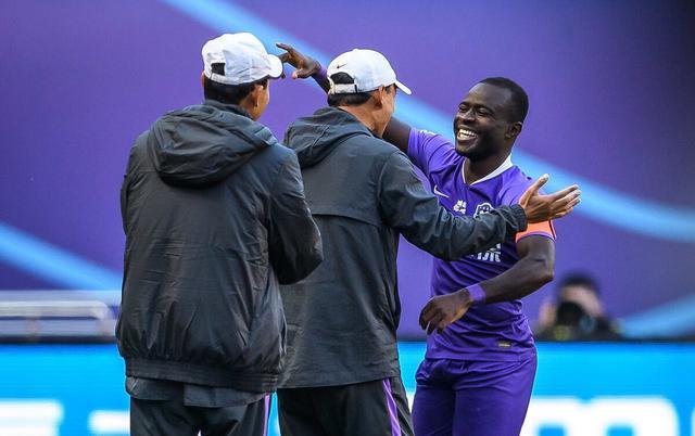 V5爆冷TeamEmpire，Doinb绝境逆转