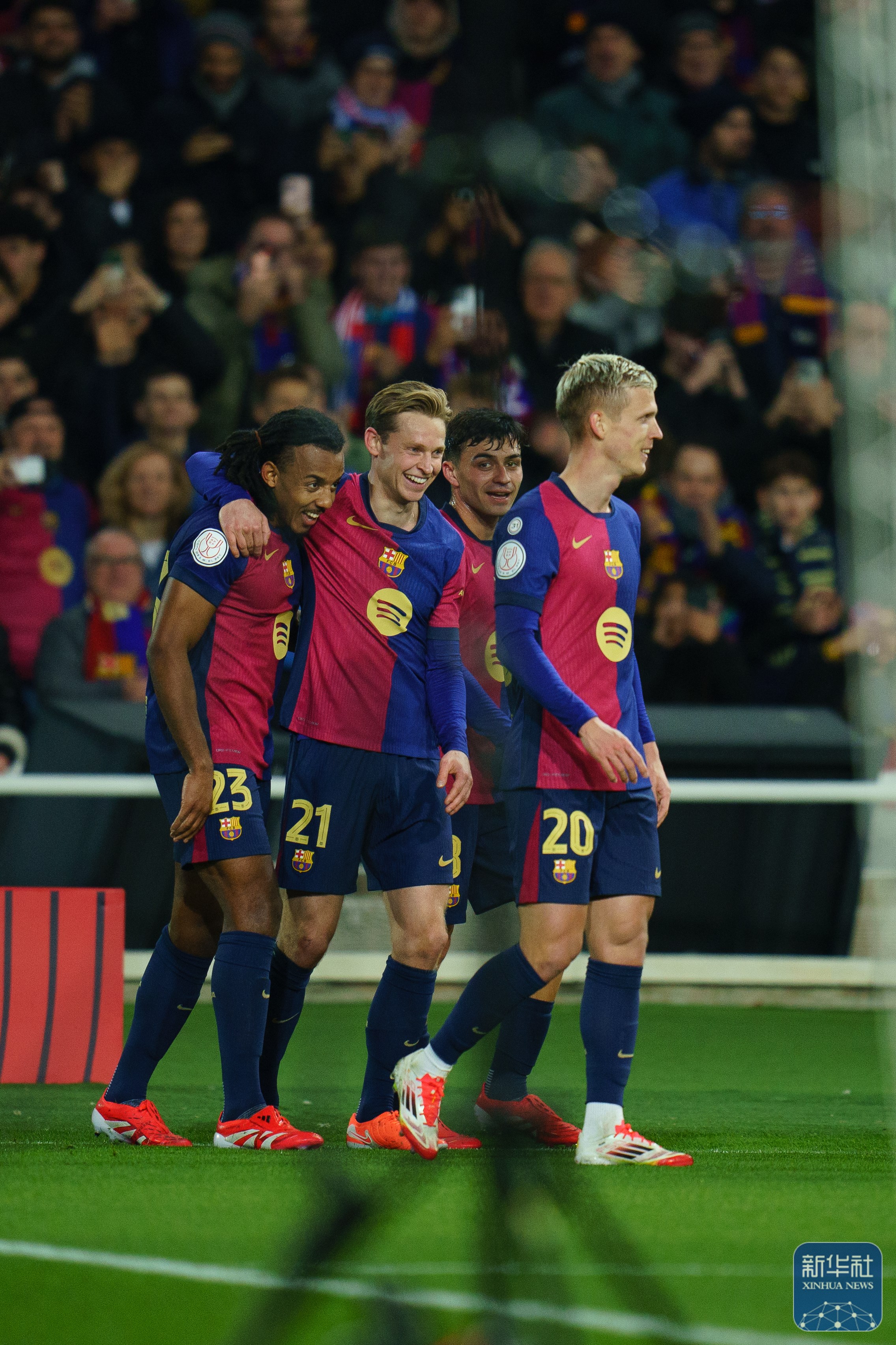 包含巴萨球员因黄牌停赛,影响球队阵容的词条 包含巴萨球员因黄牌停赛,影响球队阵容的词条