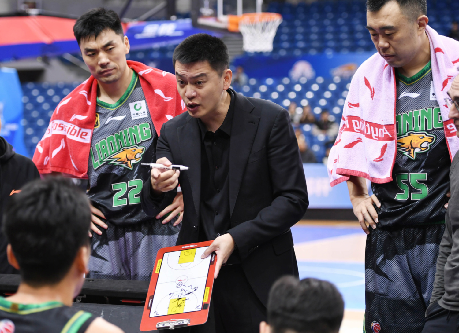 东北德比大战,胜者赢得荣誉 东北德比大战,胜者赢得荣誉