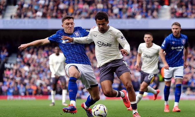 伊普斯维奇主场惨败,保级形势严峻的简单介绍 伊普斯维奇主场惨败,保级形势严峻的简单介绍