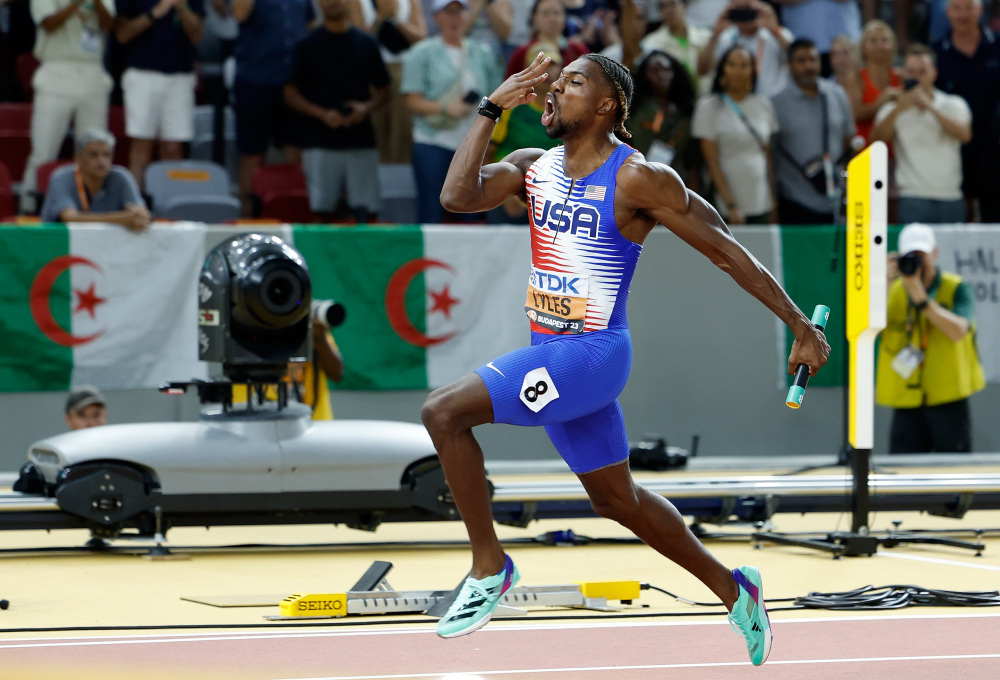 包含美国运动员在田径比赛中创造新纪录的词条 包含美国运动员在田径比赛中创造新纪录的词条